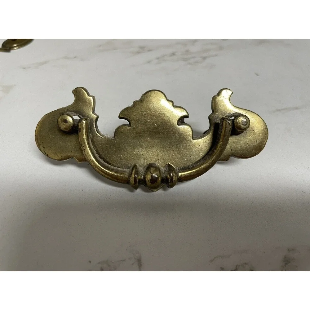 4 Bronze Chippendale Colonial Cabinet Bail Pulls Hardware & 2 Key Hole Decor Pcs